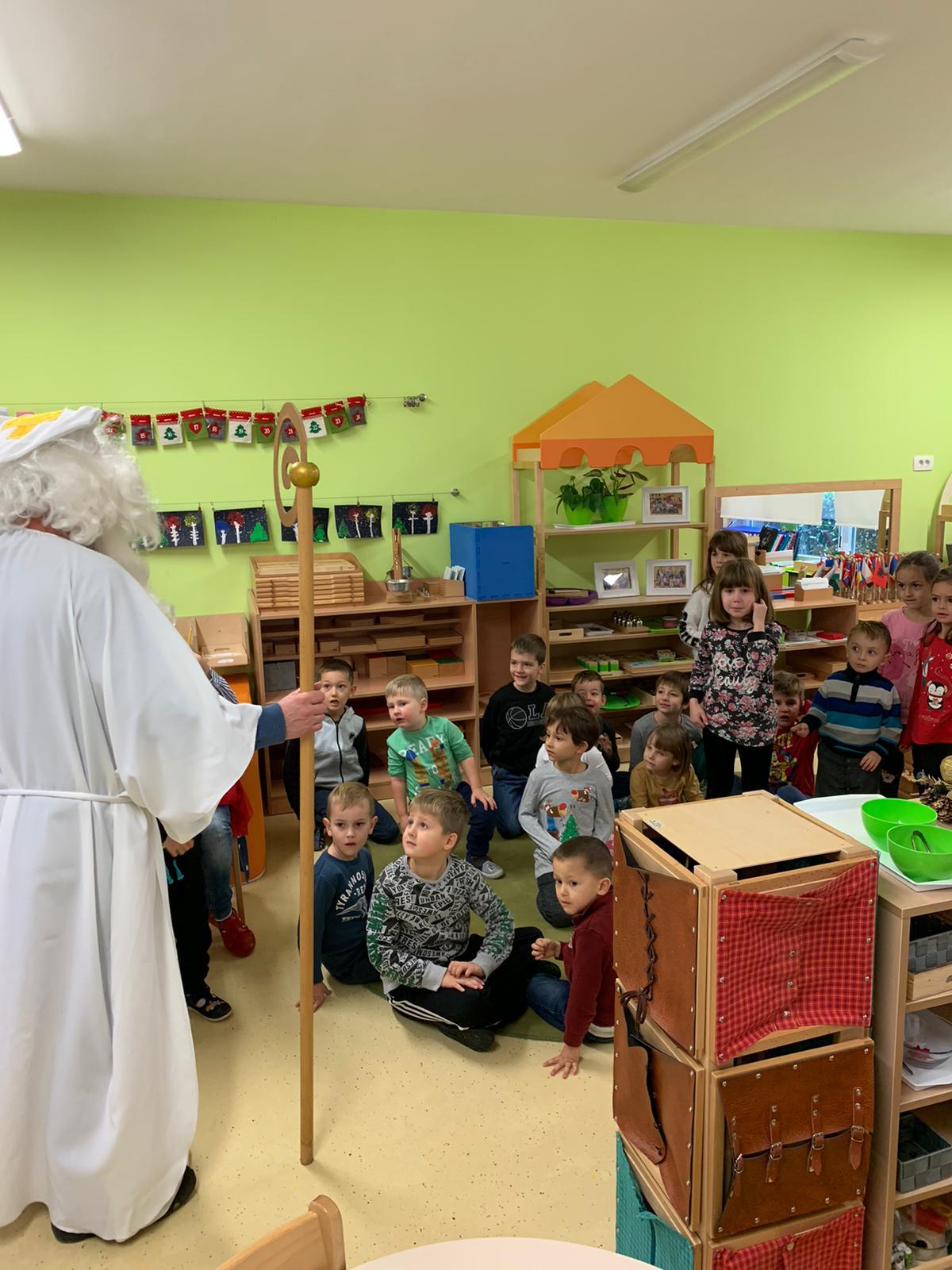 Sv. Nikola darivao djecu Djecjeg vrtica Velika Gorica