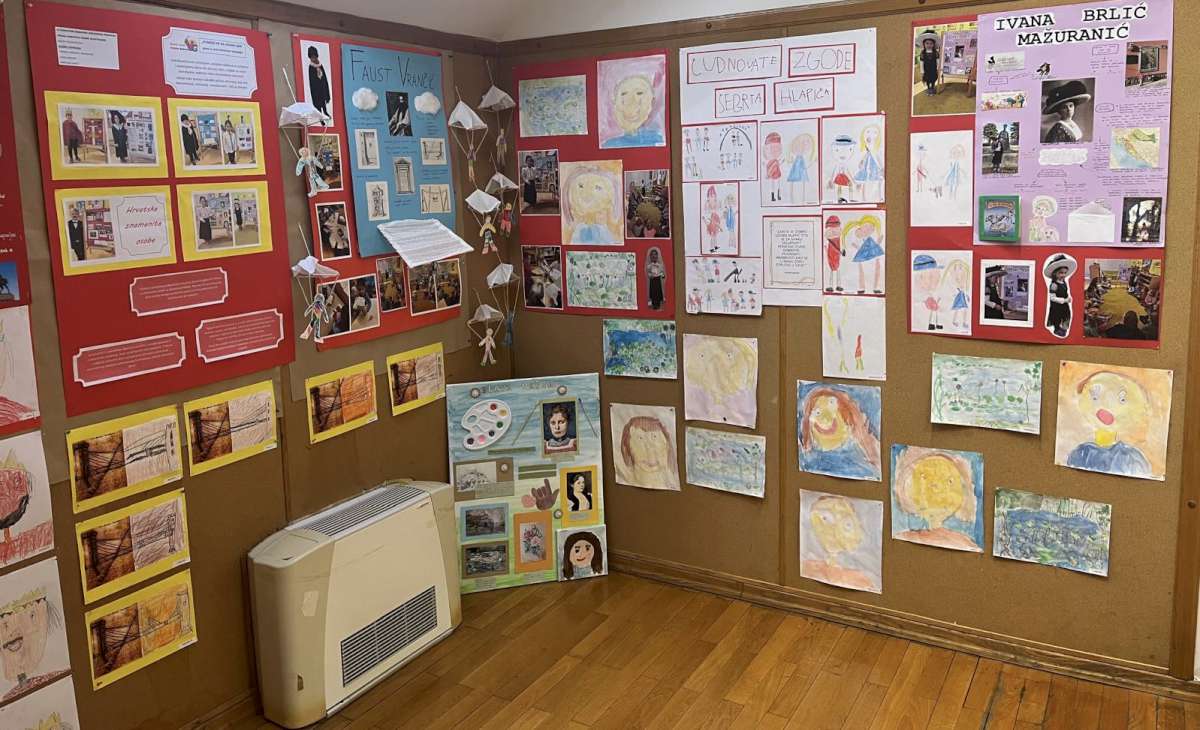 Izložba „Hrvatske znamenite osobe“ na Dječjem odjelu Gradske knjižnice Velika Gorica – skupina s alternativnim programom prema koncepciji Marie Montessori, centralni objekt Pucekovićeva