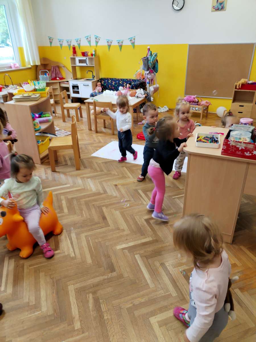 PRVI DANI U VRTIĆU
PO KURILOVEČKA, STARIJA JASLIČKA SKUPINA