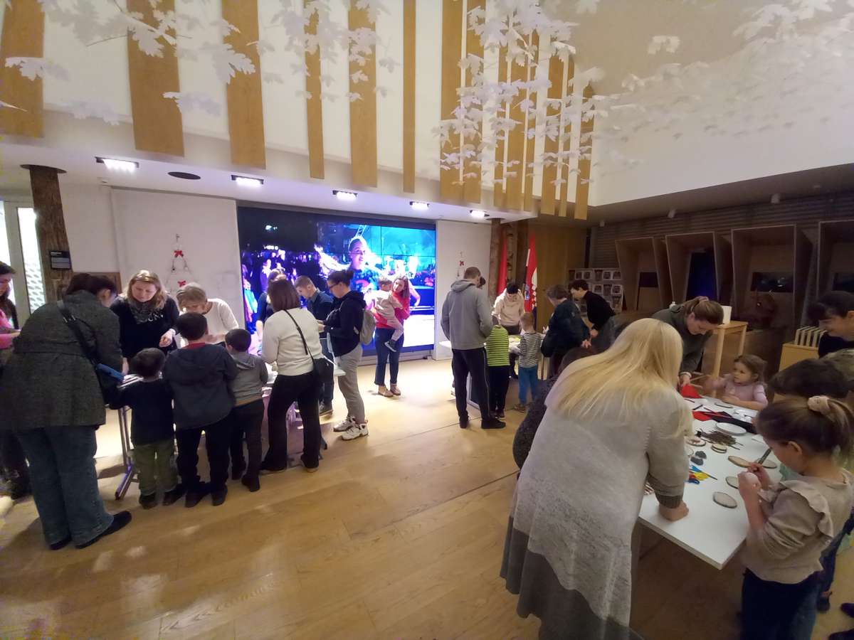 RADIONICA NA ADVENTU U VELIKOJ GORICI: <br>
IZRADA BOŽIĆNIH UKRASA NA EKOLOŠKI NAČI