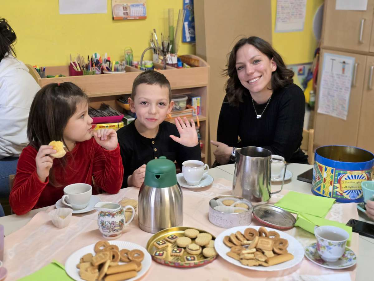 SKUPINA S RANIM UČENJEM ENGLESKOG JEZIKA-PUCEKOVIĆEVA<br>
TEA PARTY - POSLIJEPODNEVNA ČAJANKA