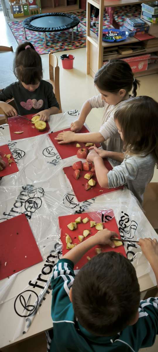 WORLD APPLE DAY U PUCEKOVIĆEVOJ – MIRISNA JESENSKA PRIČA